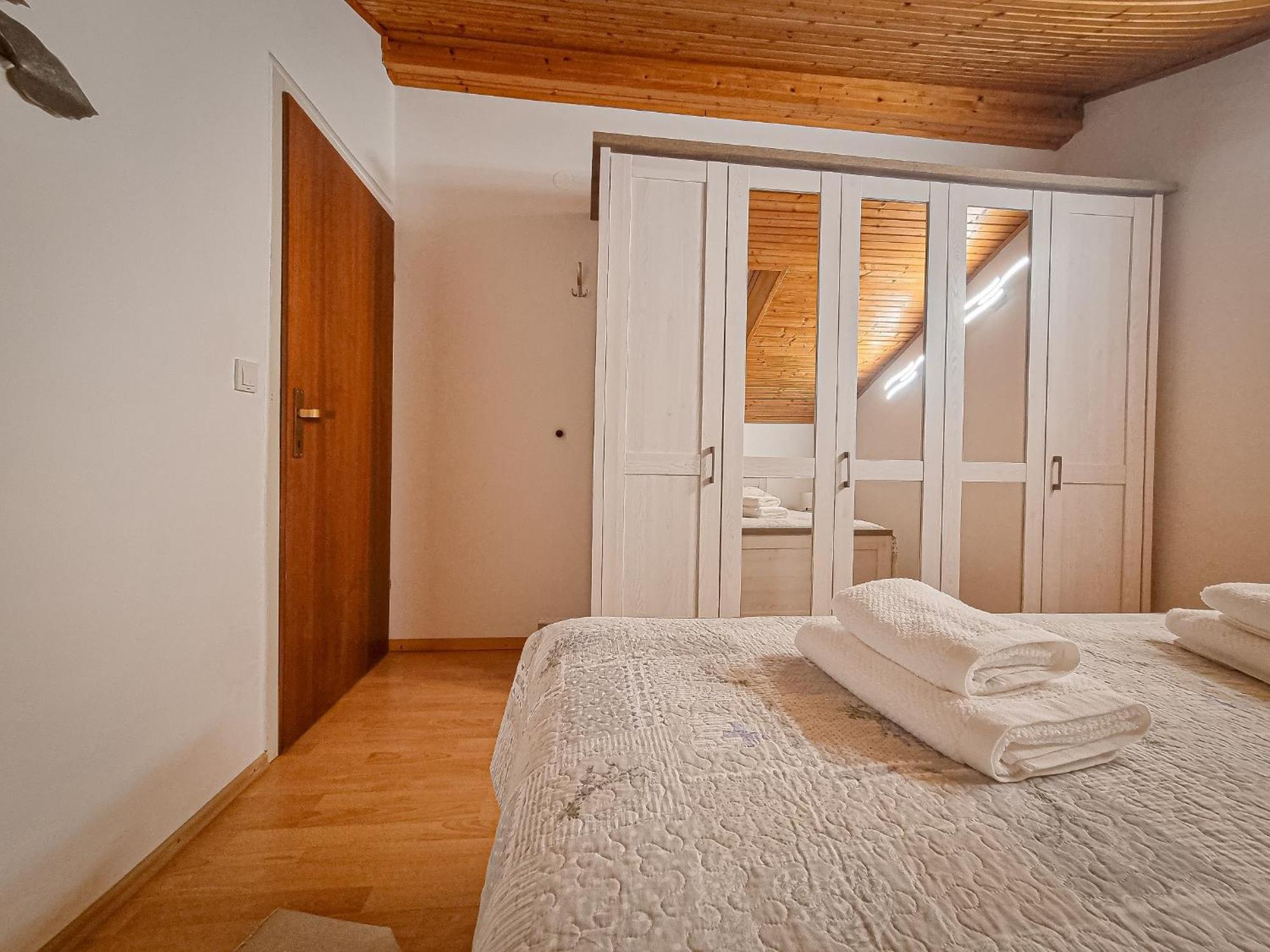 Apartments Marija Nada Malinska Exterior foto